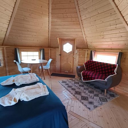 Les Cabanes Du Grand Nord Pradines  Buitenkant foto