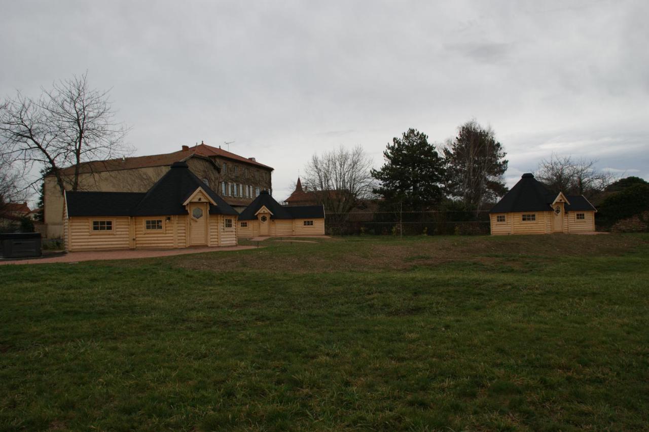 Les Cabanes Du Grand Nord Pradines  Buitenkant foto