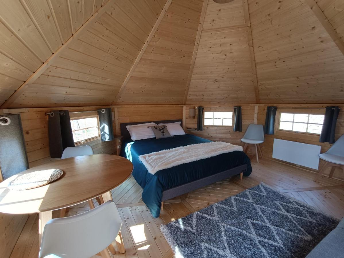 Les Cabanes Du Grand Nord Pradines  Buitenkant foto